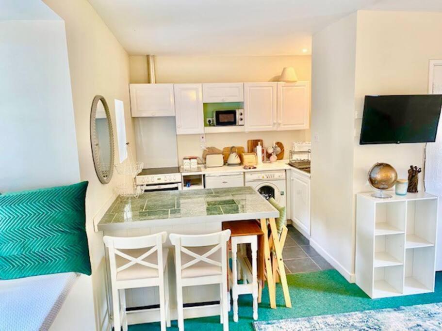 קורק Cosy 2 Bed Cottage Next To Fota Wildlife Park מראה חיצוני תמונה